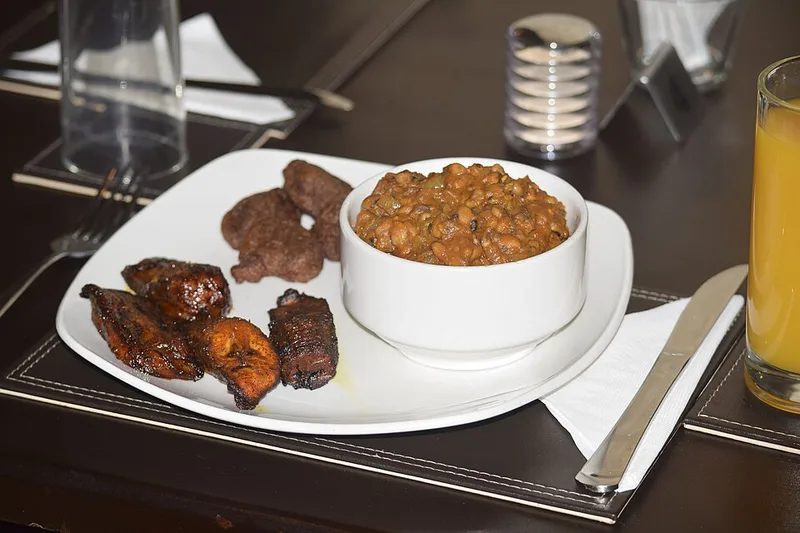 Benga (Burkinabè Rice and Beans), via Wikimedia Commons