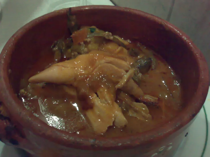 Muamba de Galinha, via Wikimedia Commons