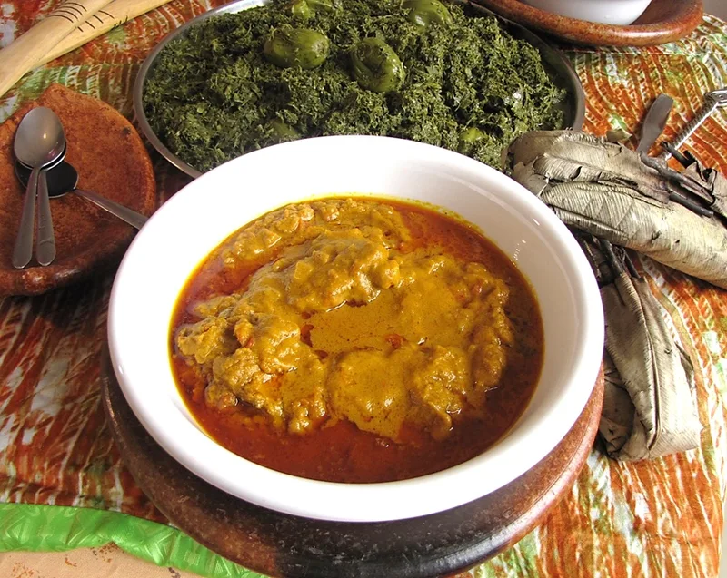 Tô with Sauce Gombo, via Wikimedia Commons